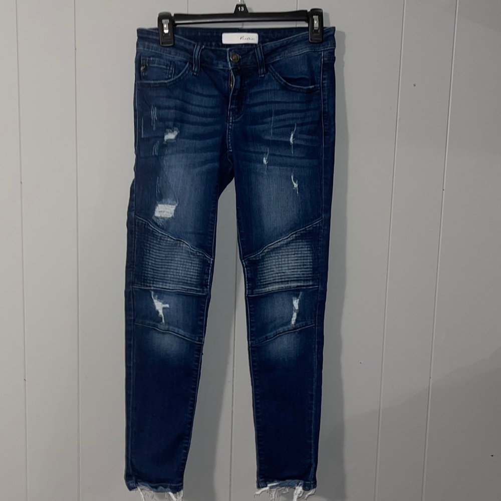 Kancans Ripped Skinny’s